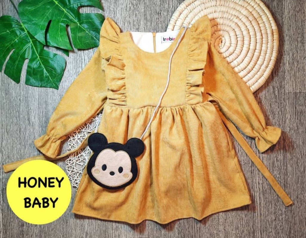 سارافن کنار چین کیف‌دار