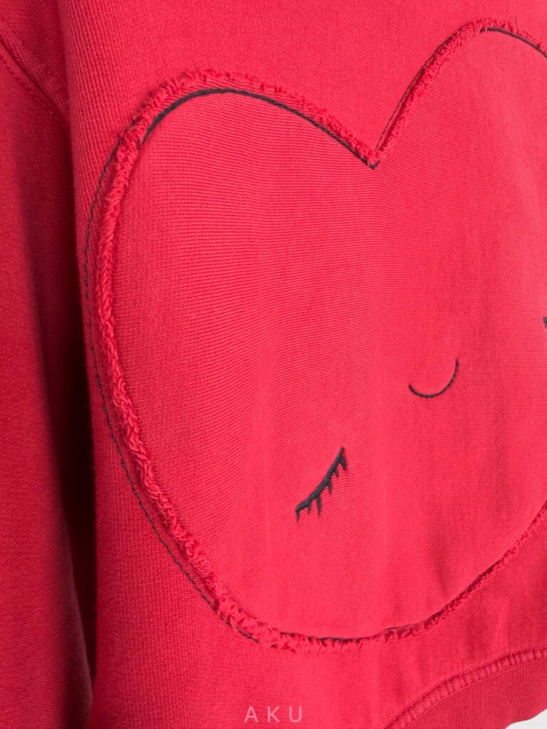 بلوز قلبی AKU